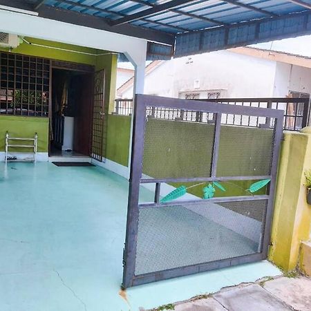 Syukur Homestay Ипох Екстериор снимка